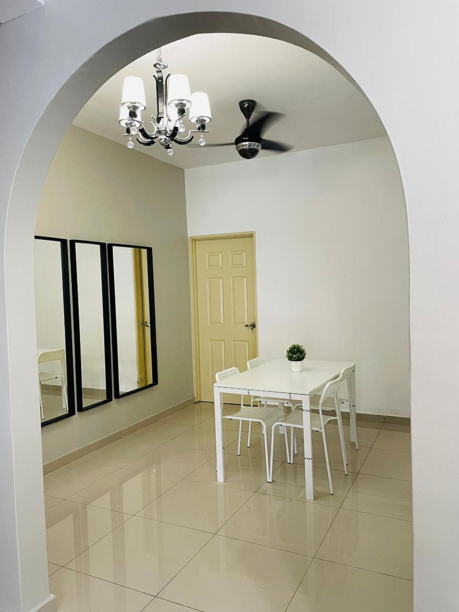 Nazirin Homestay No 27 Tmn Desa Manjung ルムット エクステリア 写真